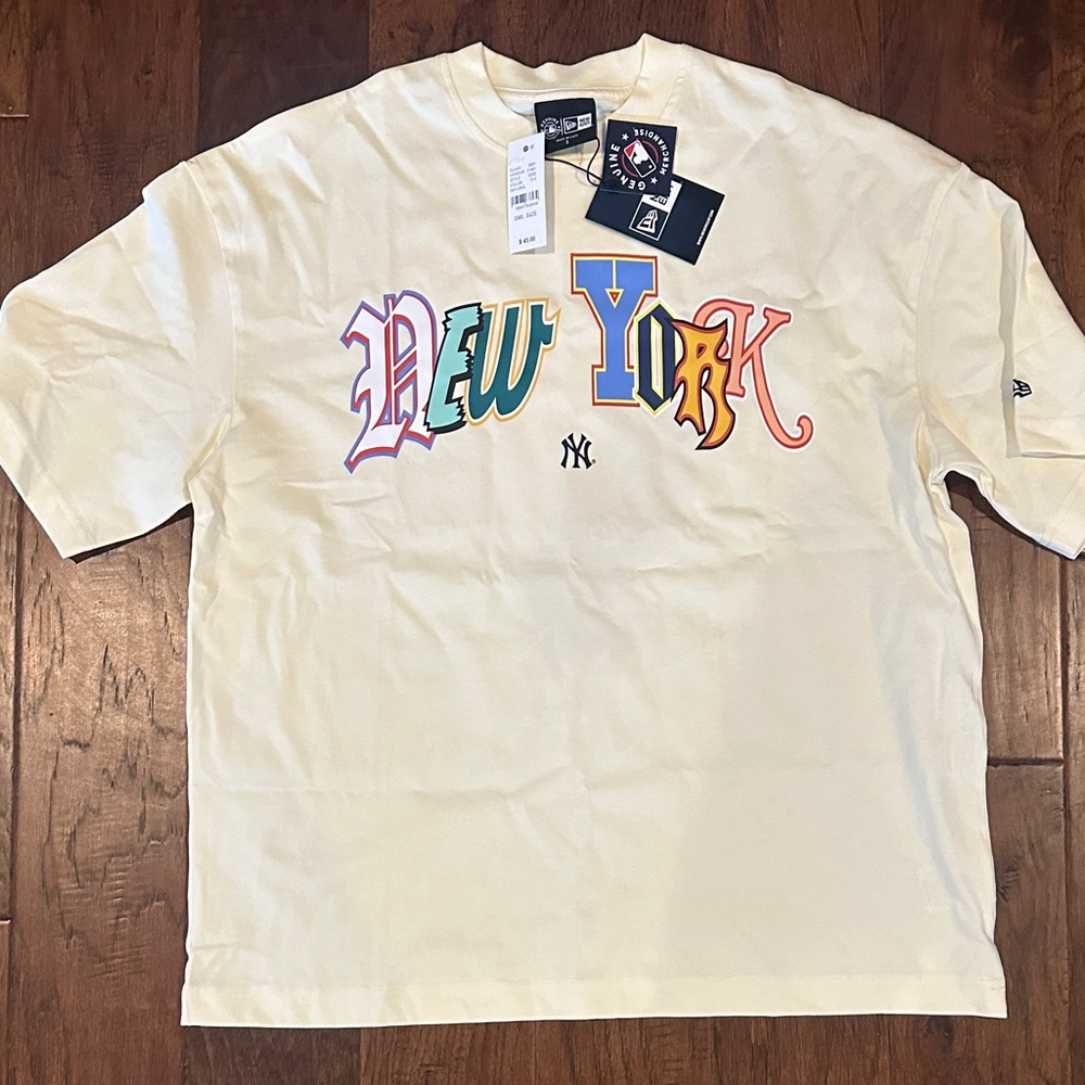 New Era Cream New York Graphic Tee